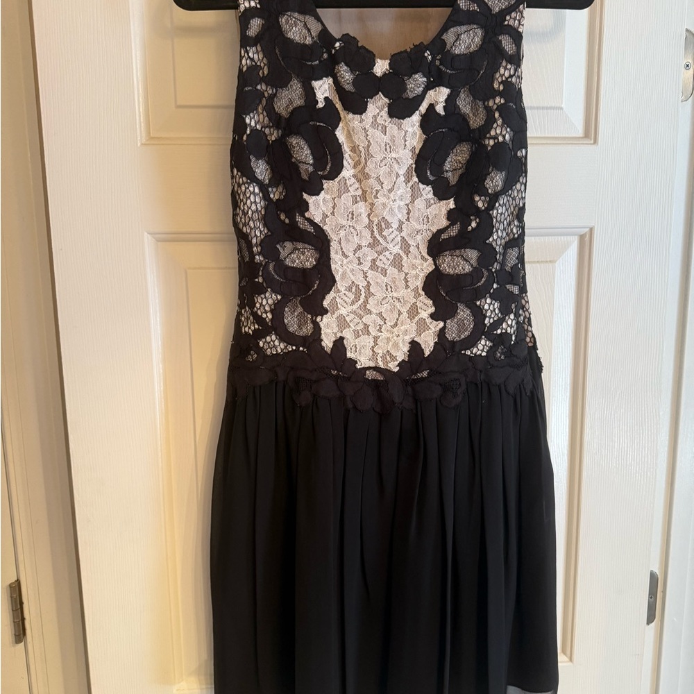 Diane Von Furstenberg Black Dress